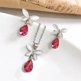 نیمست استیل زنانه پروانه با سنگ اوپال 195220280