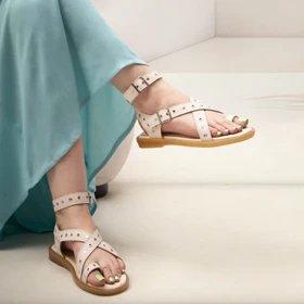 صندل لاانگشتی برشکا مدل پانچی کرم کد 6101