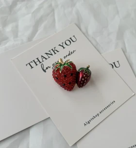 گل سینه توت فرنگی