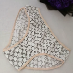 شورت زنانه نخی طرح گوچی