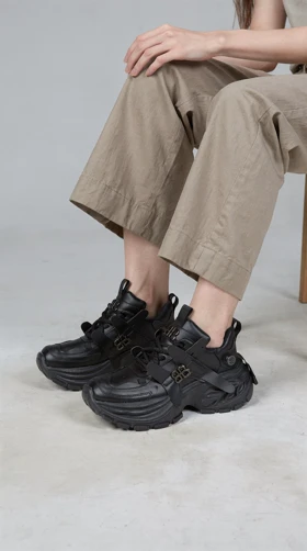 1453 کتانی زنانه پرسین دار بالنسیاگا سمپل balenciaga