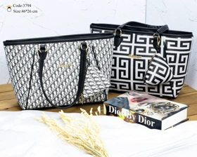 کیف دوشی زنانه مانلی