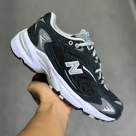 کتانی نیوبلانس 725 New Balance