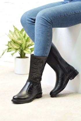 بوت زنانه مرجان