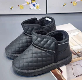 بوت آگ بچگانه شنل دوزی داخل تمام خز وارداتی برند K SHOES