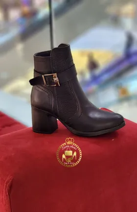 نیمبوت پاشنه‌دار مجلسی و طبی زنانه