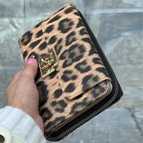 کیف پول زنانه و دخترانه پلنگی پیچی مدل MSN22-18