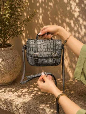 کیف چرم زنانه طوسی ابر و بادی سنگی چرم اصل گاوی
