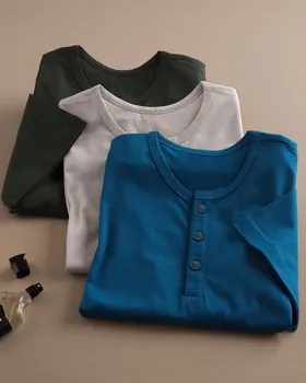 تی‌شرت نخ‌پنبه سه دکمه