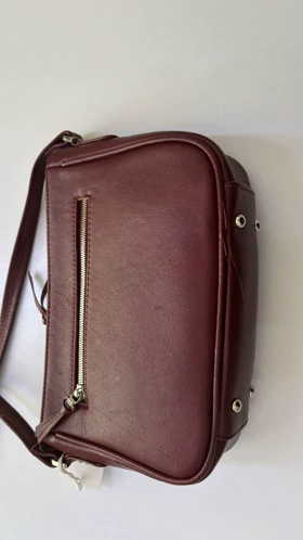 کیف دوشی چرم زنانه مدل d074 -- gb