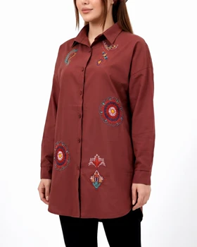 تونیک دکمه دار گلدوزی سنتی زنانه آستین بلند پایین حلالی پوشاک کاج کد 1996 (زرشکی)