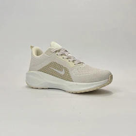 کفش ورزشی نایک پگاسوس 41 رنگ کرم