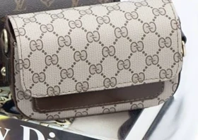 کیف پاسپورتی آیلا