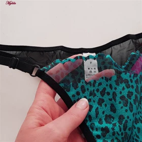 ست شورت و سوتین زنانه برتا مدل دالبری فنردار مخمل رنگ کله غازی کد 4737-2088