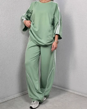 تی‌شرت و شلوار بهاره