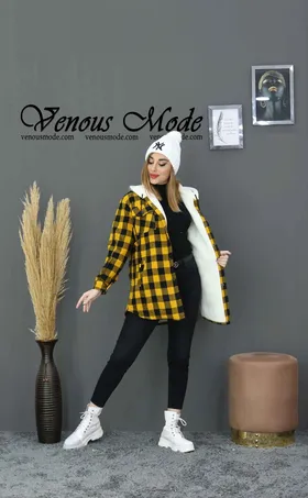 پالتو چهارخونه داخل ببعی