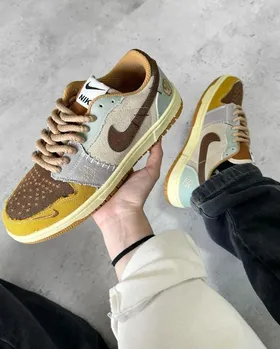 کفش ایرجردن 1 ساق کوتاه وودو Nike Air Jordan 1 Low OG Voodoo