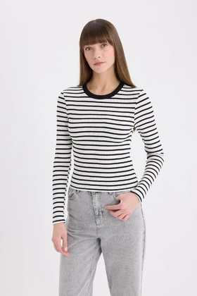 تیشرت آستین بلند یقه راه راه Slim Fit Slim Cut Crew D3754AX25SP