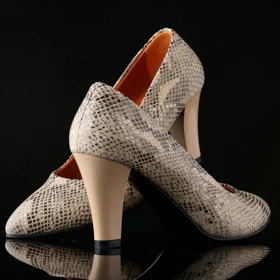 کفش پاشنه‌دار زنانه چرم یلسان مدل ژاکلین کد 600-RTL