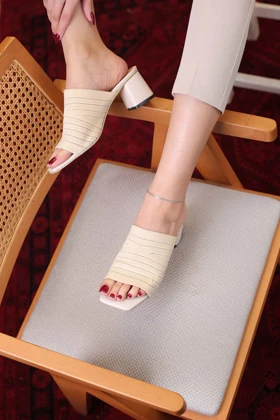 کفش صندل زنانه پاشنه‌دار کد 607