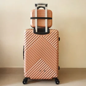 چمدان لوازم آرایشی MR مدل MR-40350-MB