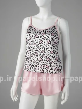 ست لباس خواب تاپ و شورتک ساتن طرح قلب