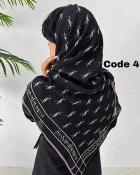 روسری پلیسه مشکی طرحدار وارداتی 4425