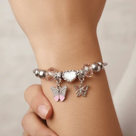 دستبند پاندورا مدل پروانه نگین‌دار