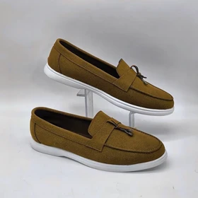 کالج مخملی جیر منگوله‌دار