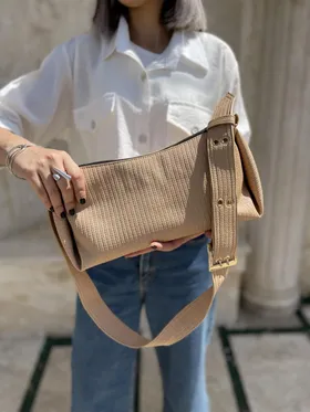 کیف دوشی زنانه گندمی