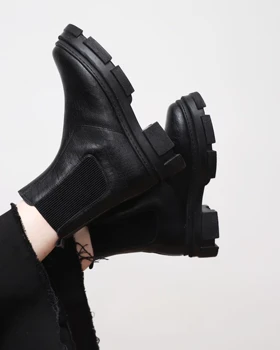 بوت زنانه طبی فوکس