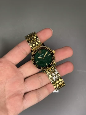 ساعت مچی ورساچه دورحکاکی بند طلایی صفحه سبز Versace