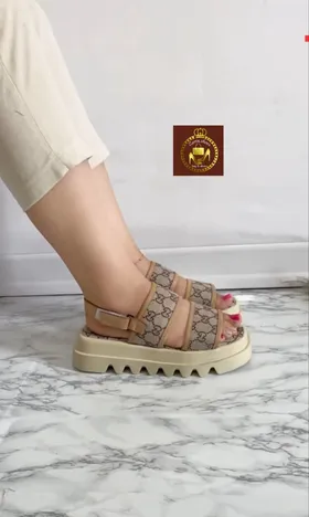 صندل زنانه لژدار گوچی
