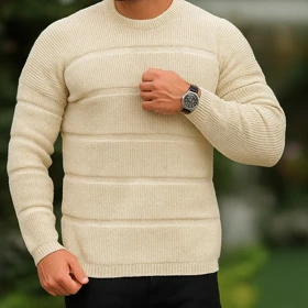 ژاکت بافتنی کرمی لش اولد مانی ترند روز 2025 فوق‌العاده خفن و شیک