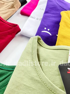 تیشرت نخ پنبه یقه گرد طرح لبخند