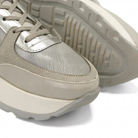 کفش راحتی زنانه مدل Stradivarius Sneakers - SKG10