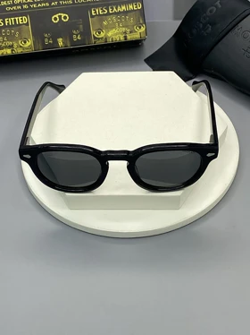 عینک دودی موسکات مدل FG1516 سبک شهری با فریم کائوچو استات و لنز پلاریزه UV400