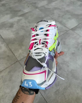 کتانی BALENCIAGA RUNNER هفت رنگ