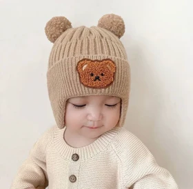 کلاه بافت پوم دار تدی