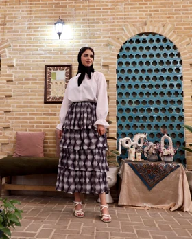 دامن طبقه‌ای پلیسه