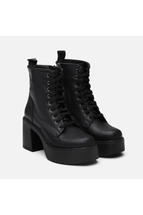 بوت و نیم بوت زنانه yaya-by-hotic yaya-by-hotic