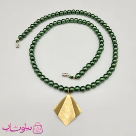 گردنبند زنانه دستساز برند N&SH مدل مروارید سبز و پلاک لوزی طلایی کد 200