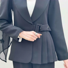 کت بغل پلیسه