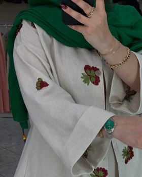 مانتو پروانه