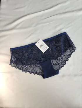 شورت تمام دانتل کد: 2223