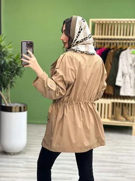 بارانی یقه سگک دار