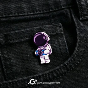 پیکسل فضانورد عکاس