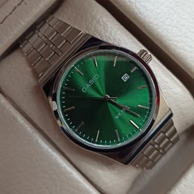 ساعت مچی مردانه کاسیو گادفادر بندسیلور صفحه سبز