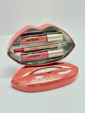 پک هدیه رژ مایع و خط لب