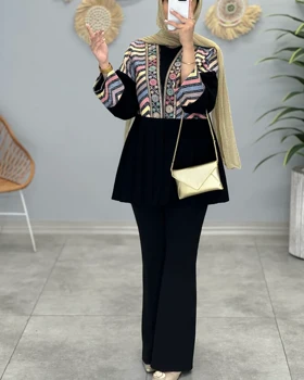 کت پلیسه رنگین کمان